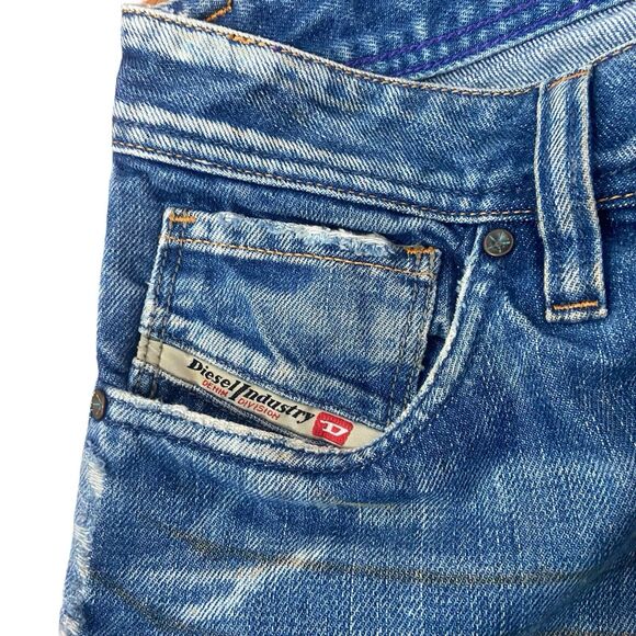 Diesel Industry Blue Jeans Women 31x29 Button Fly Shortened with Original Hem - Picture 7 of 9